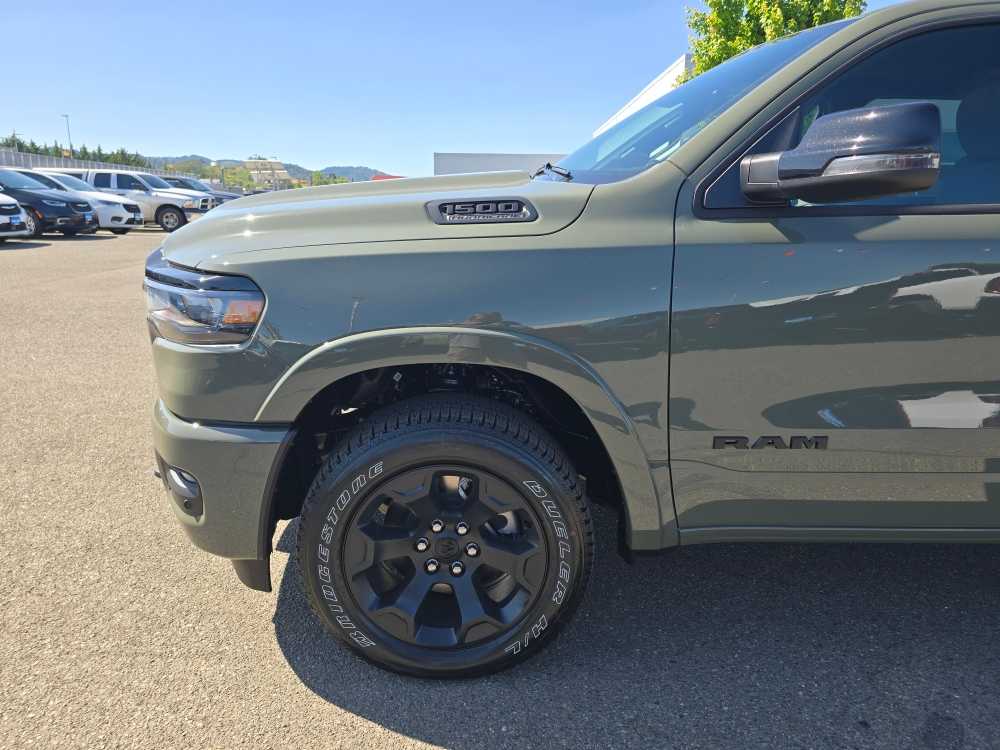 Thumbnail: 2026 RAM 1500 - 18