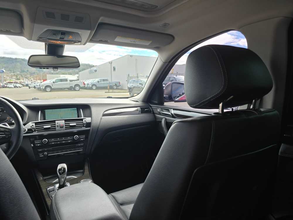 Thumbnail: 2016 BMW X4 - 14