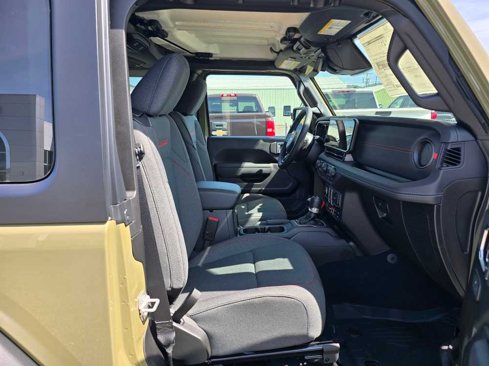 Thumbnail: 2025 Jeep Wrangler - 15