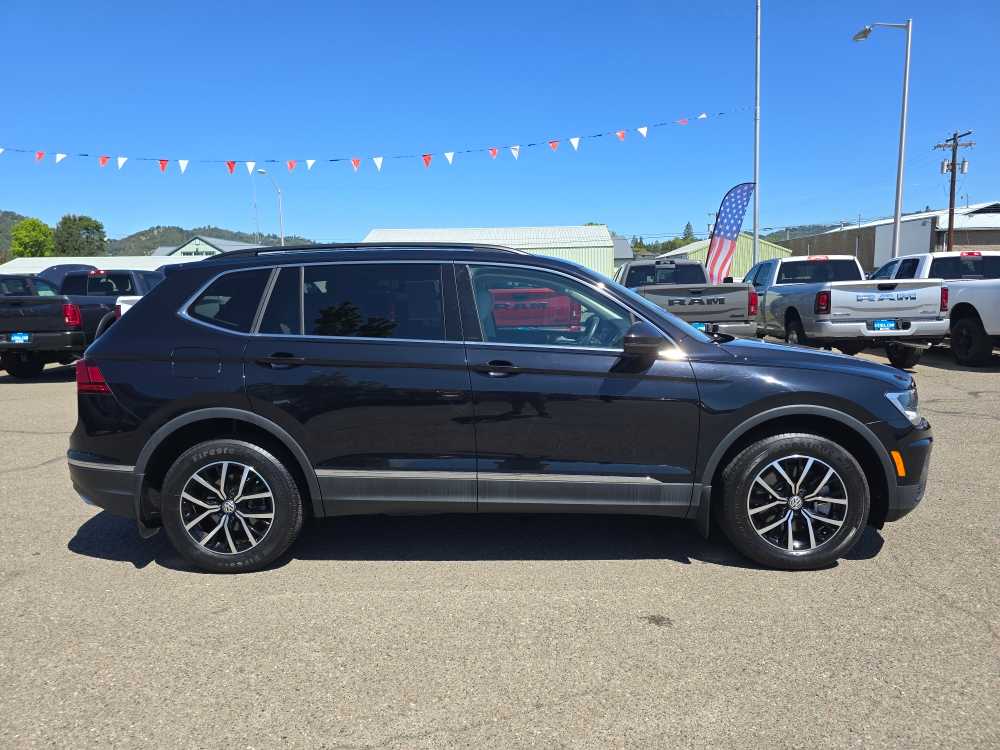 Thumbnail: 2021 Volkswagen Tiguan - 5
