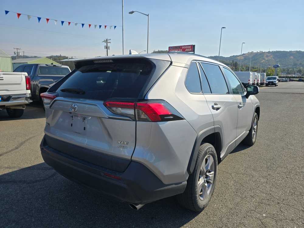Thumbnail: 2023 Toyota RAV4 - 3