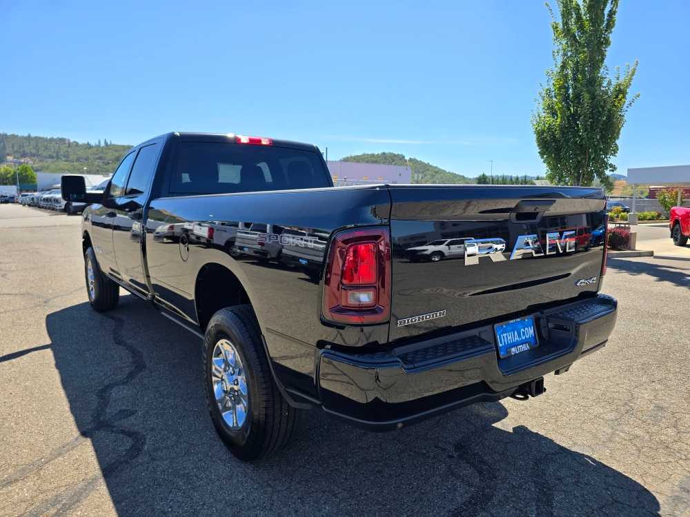 2025 Ram 3500 Big Horn photo 3