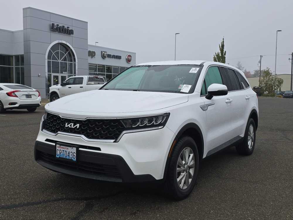 2023 Kia Sorento LX's photo