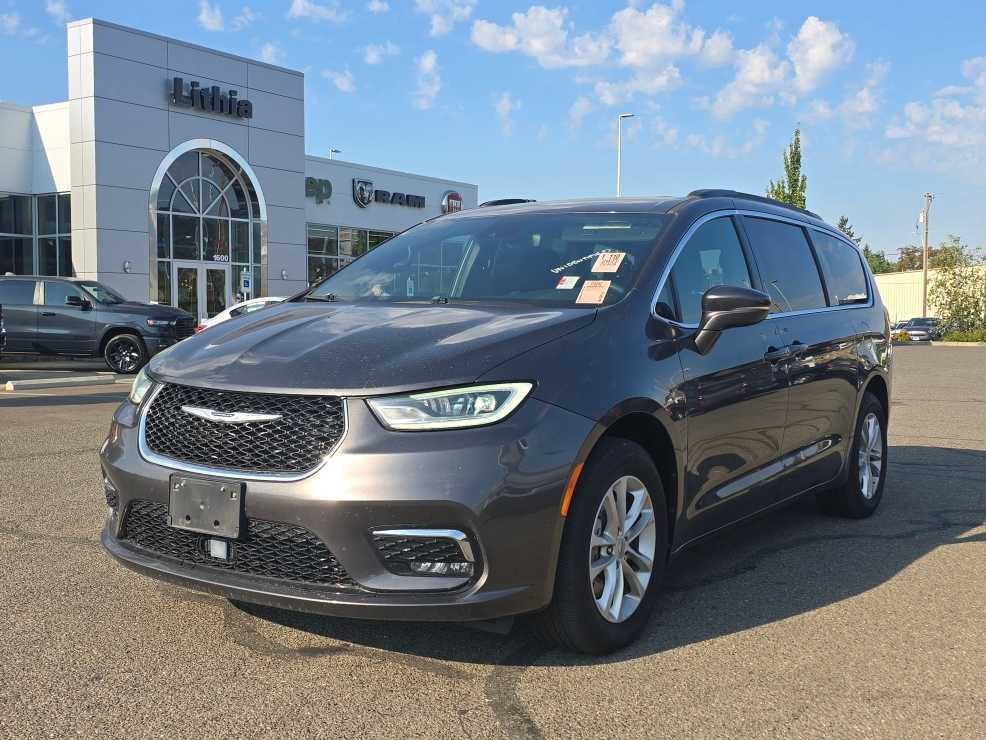 Thumbnail: 2022 Chrysler Pacifica - 1