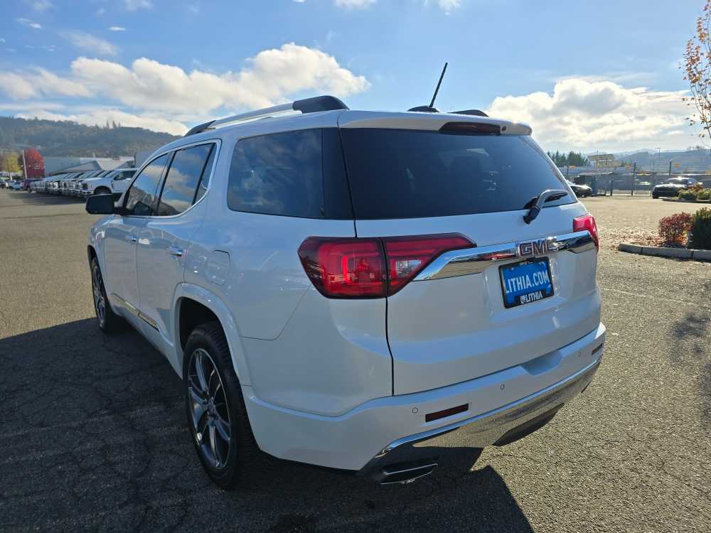 Thumbnail: 2018 GMC Acadia - 3