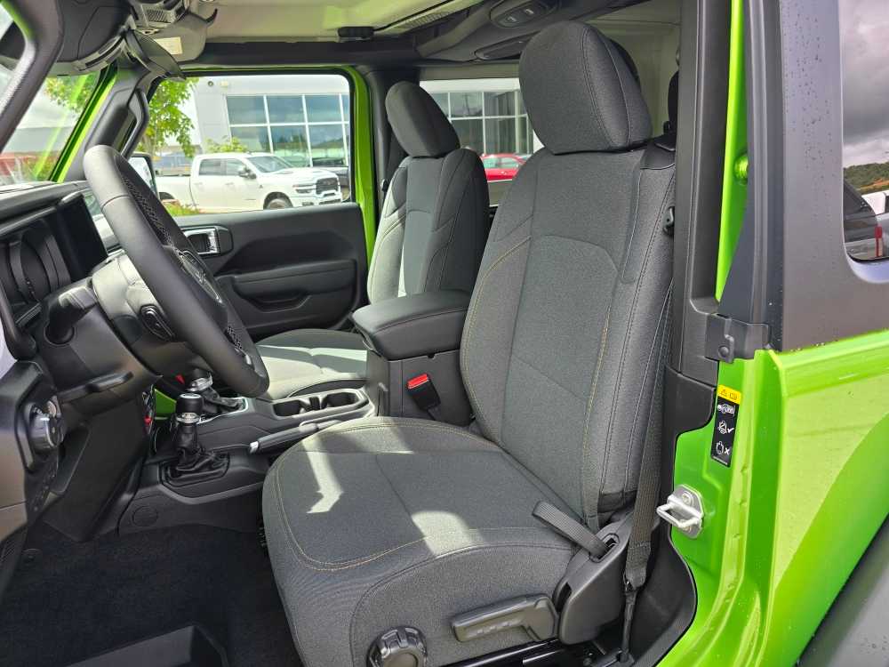 Thumbnail: 2025 Jeep Wrangler - 10