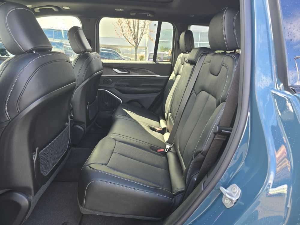 Thumbnail: 2026 Jeep Grand Cherokee - 16