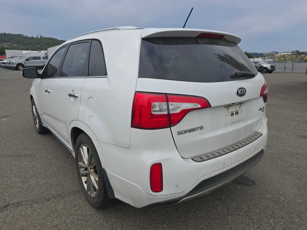 Used 2014 Kia Sorento Limited with VIN 5XYKWDA70EG510506 for sale in Roseburg, OR