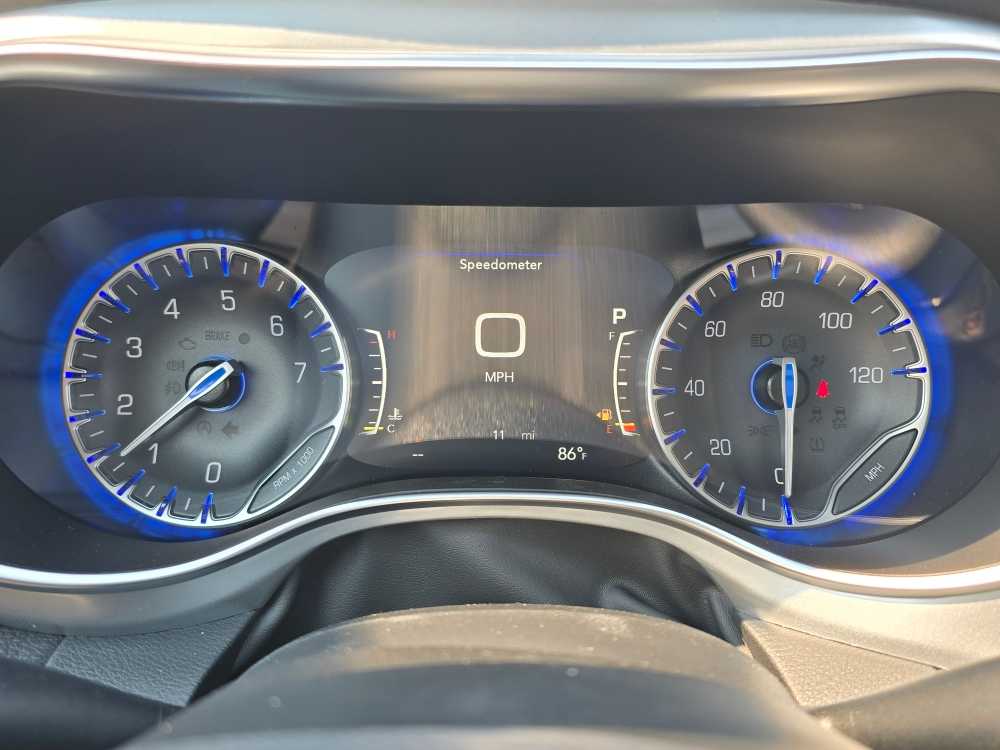 Thumbnail: 2026 Chrysler Pacifica - 21