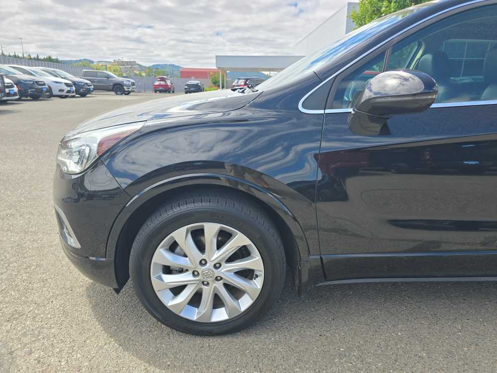 Thumbnail: 2017 Buick Envision - 17