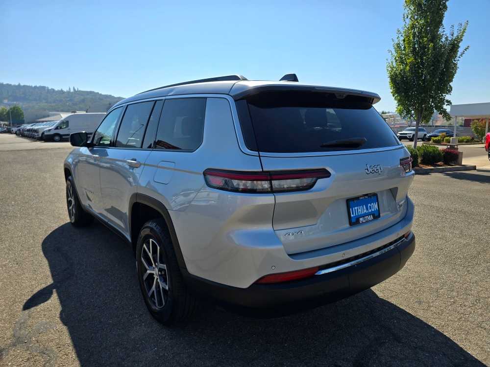 Thumbnail: 2024 Jeep Grand Cherokee L - 3