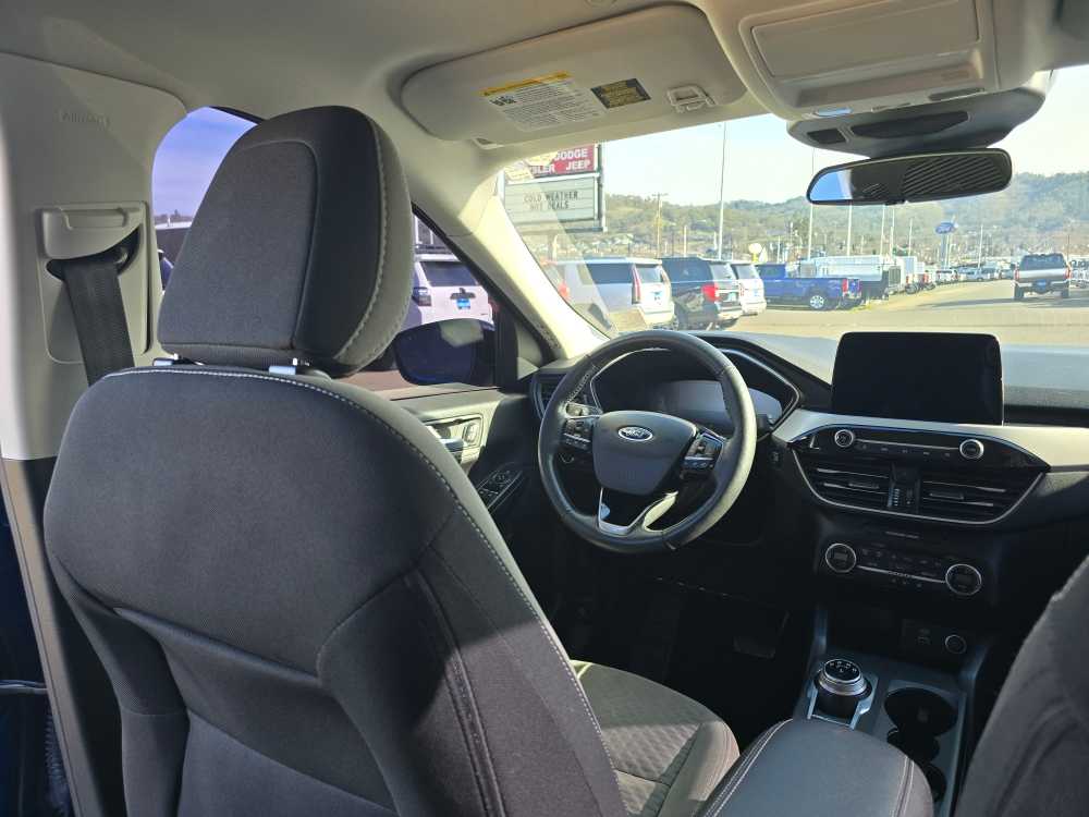 Thumbnail: 2021 Ford Escape - 10