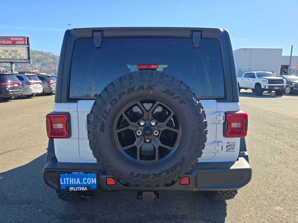 Thumbnail: 2026 Jeep Wrangler - 4