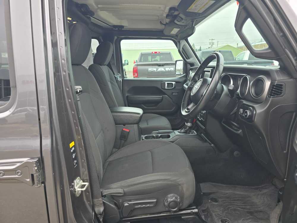 Thumbnail: 2023 Jeep Wrangler - 10