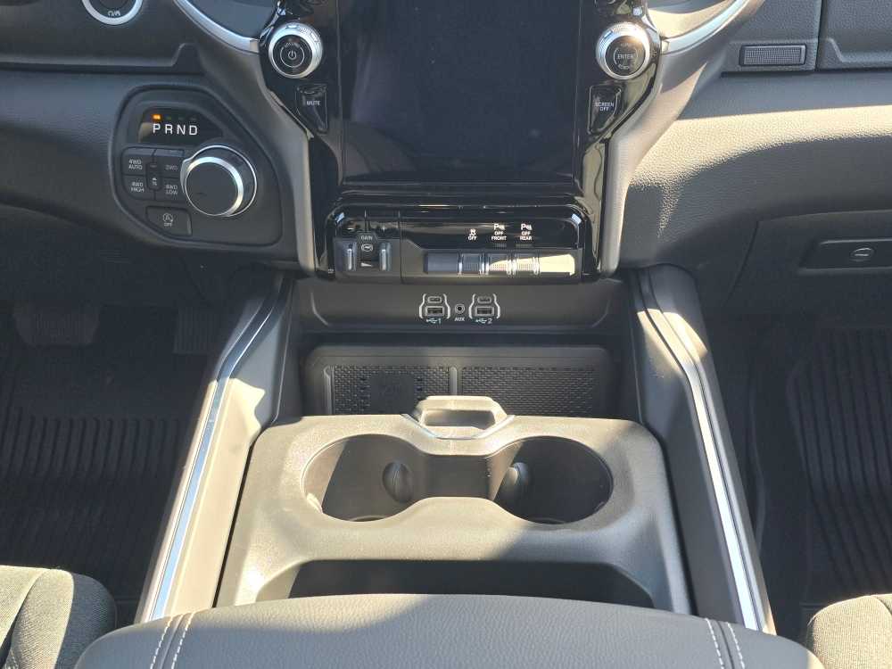 Thumbnail: 2026 RAM 1500 - 13