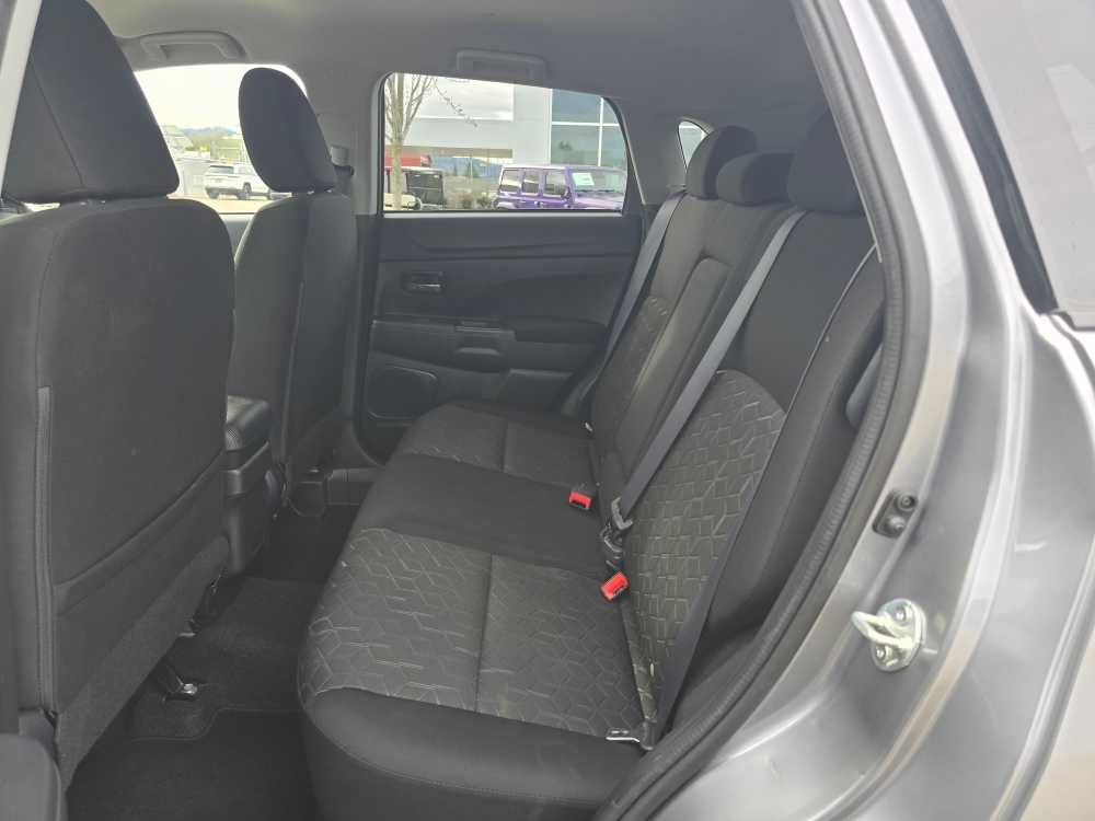 Thumbnail: 2024 Mitsubishi Outlander Sport - 16