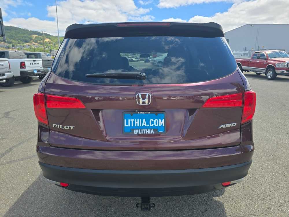 Thumbnail: 2016 Honda Pilot - 4