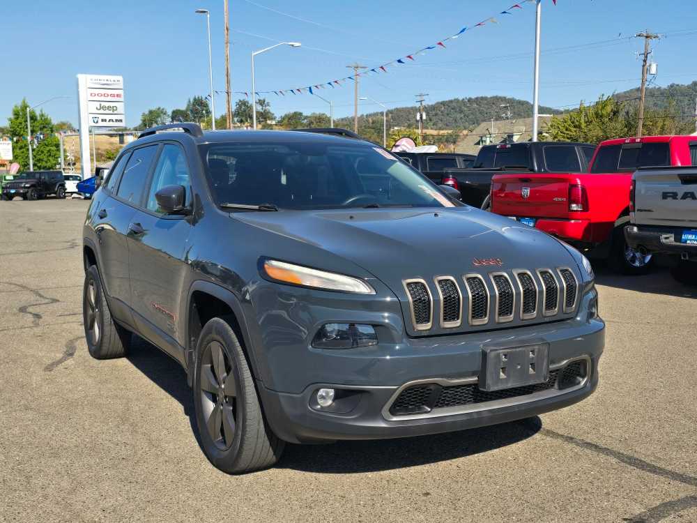 Thumbnail: 2016 Jeep Cherokee - 4
