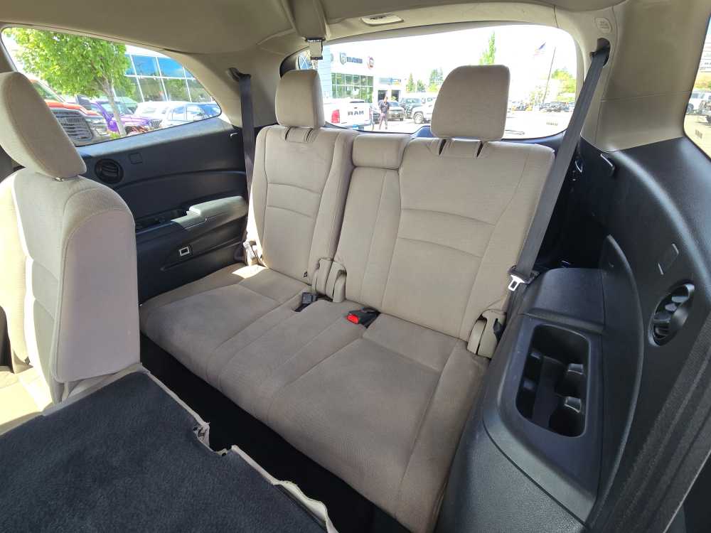 Thumbnail: 2016 Honda Pilot - 17