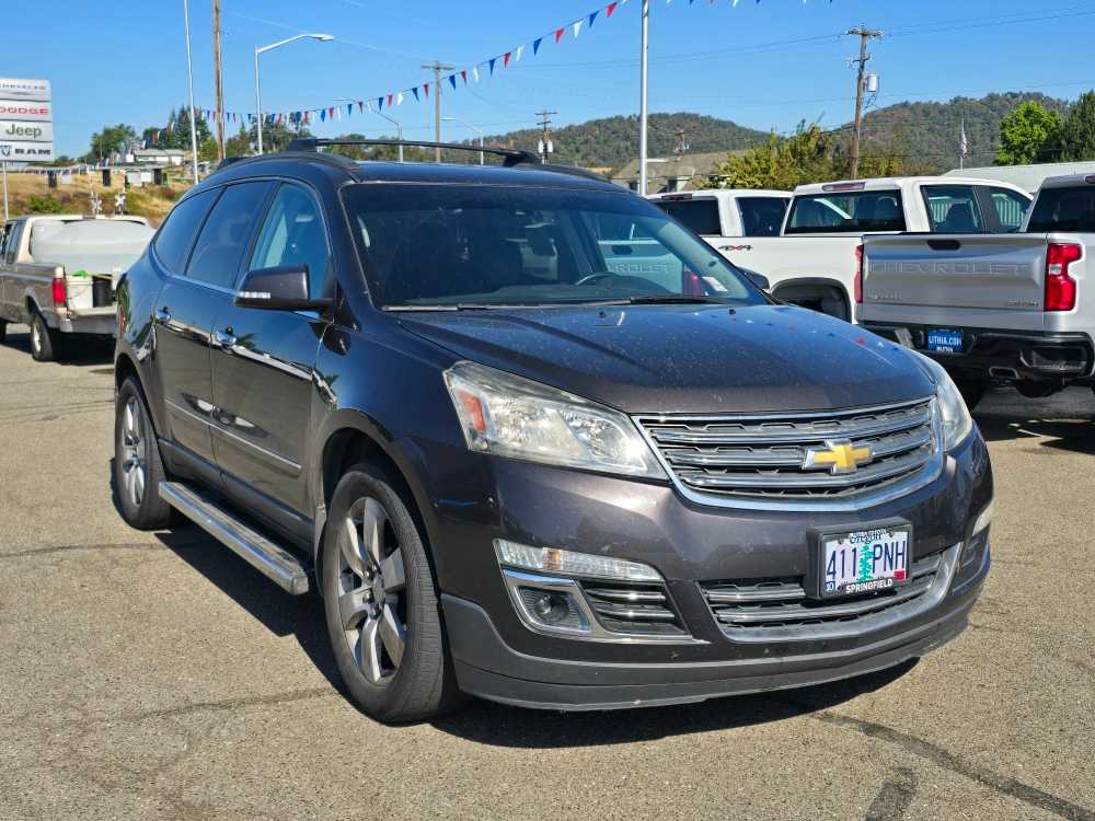 Thumbnail: 2015 Chevrolet Traverse - 4