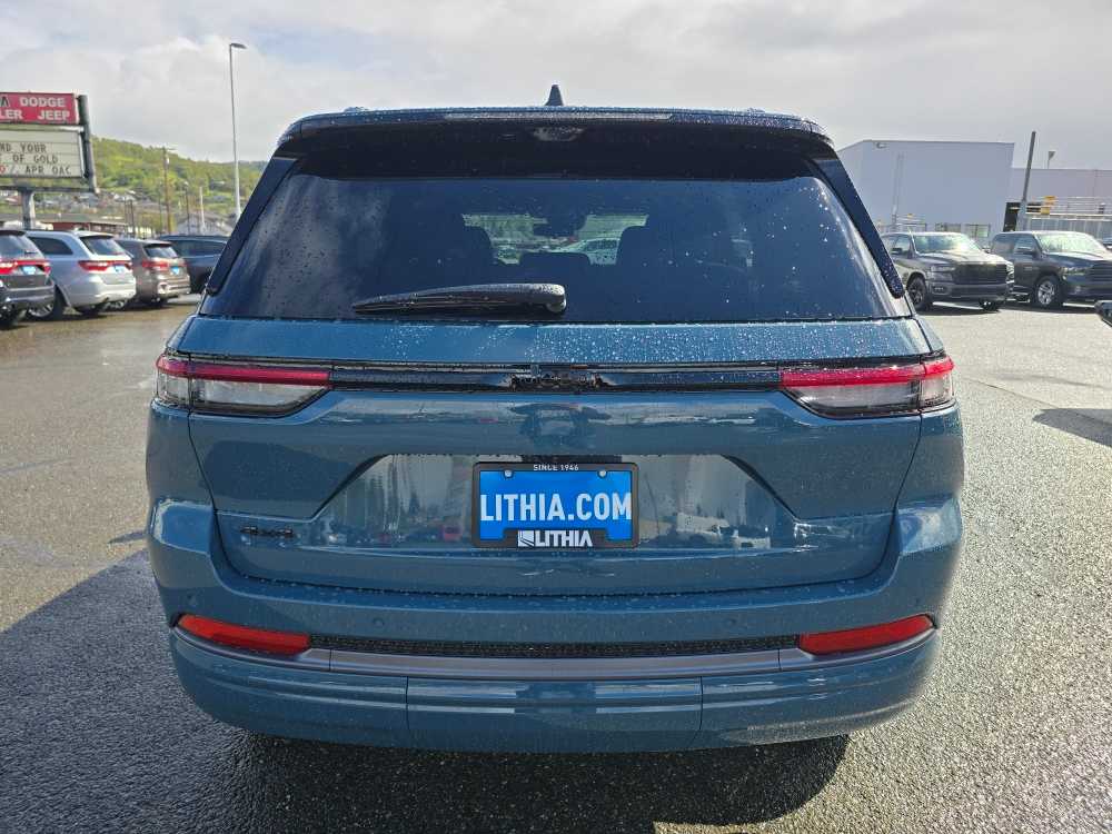 Thumbnail: 2026 Jeep Grand Cherokee - 4