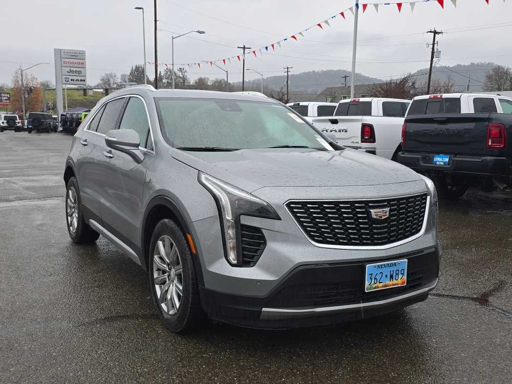Thumbnail: 2023 Cadillac XT4 - 4