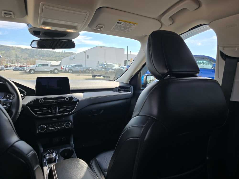 Thumbnail: 2021 Ford Escape - 14