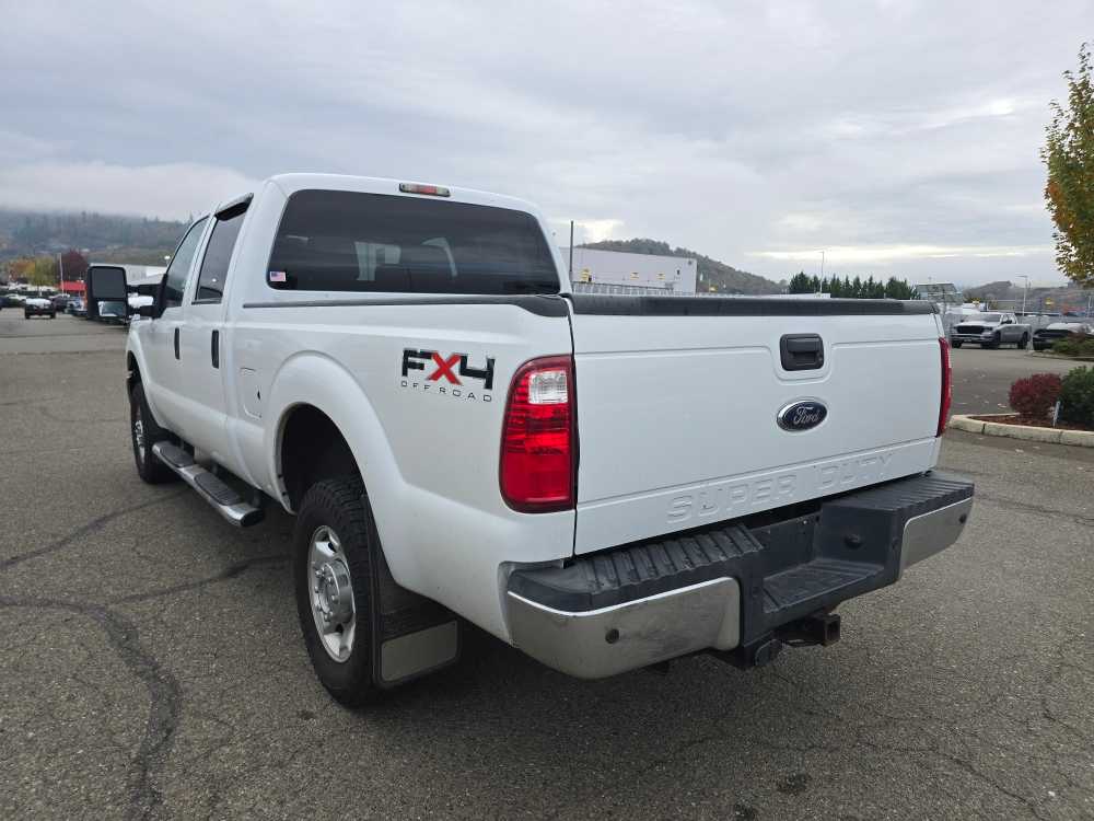2011 Ford F-250 XLT photo 2