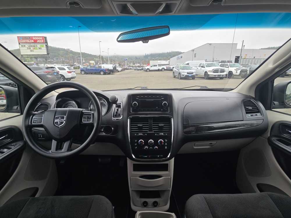 Thumbnail: 2016 Dodge Grand Caravan - 15