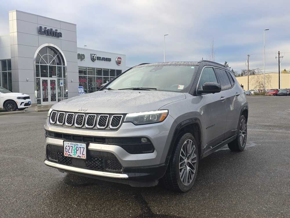 2023 Jeep Compass Limited's photo