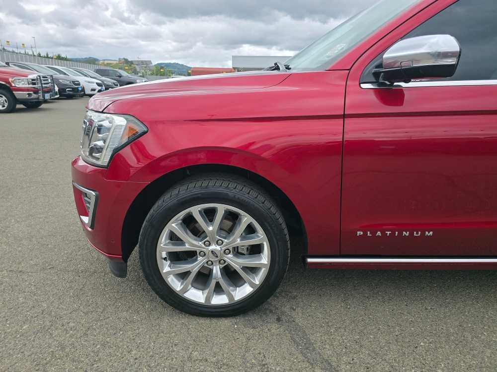Thumbnail: 2019 Ford Expedition - 18