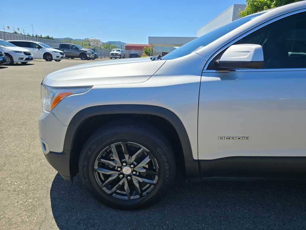 Thumbnail: 2018 GMC Acadia - 18