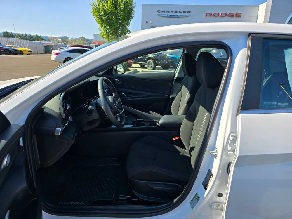 2024 Hyundai Elantra SEL 9