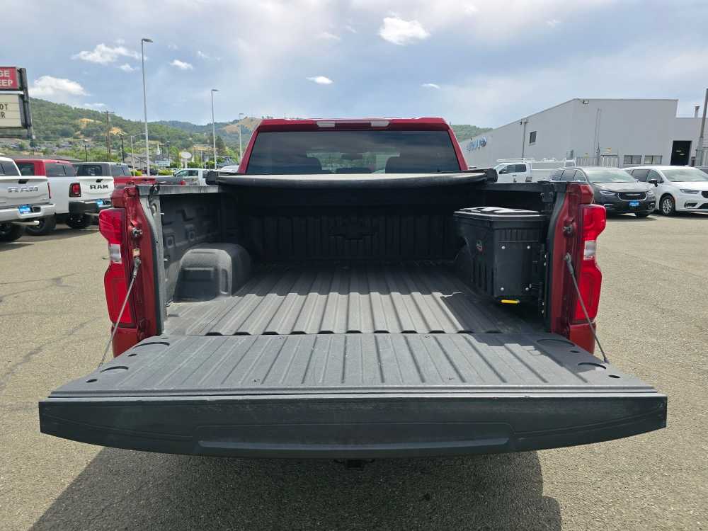 Thumbnail: 2021 Chevrolet Silverado 1500 - 18