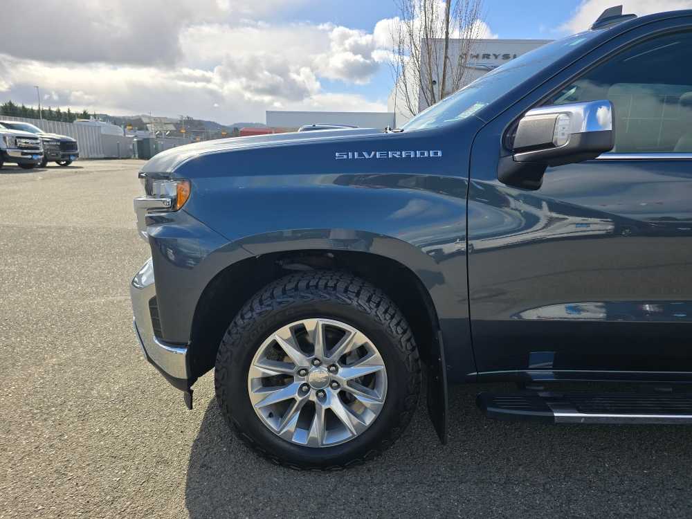 Thumbnail: 2020 Chevrolet Silverado 1500 - 18