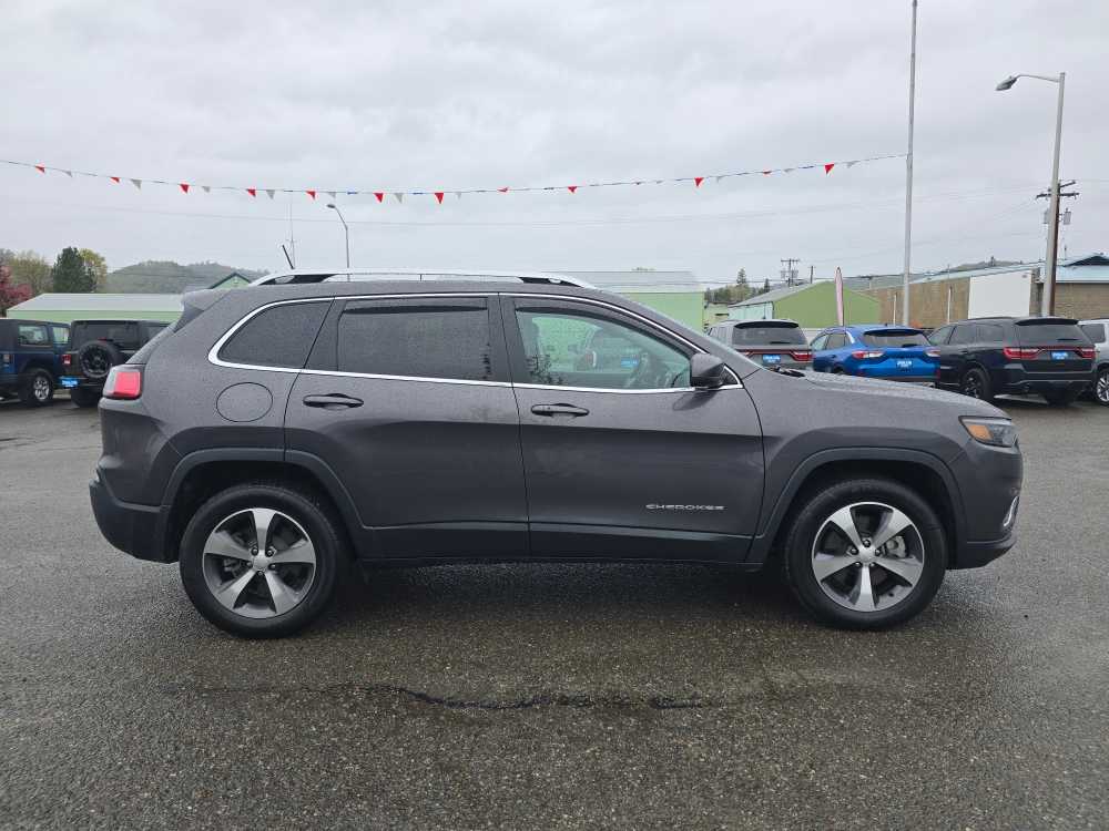 Thumbnail: 2020 Jeep Cherokee - 6