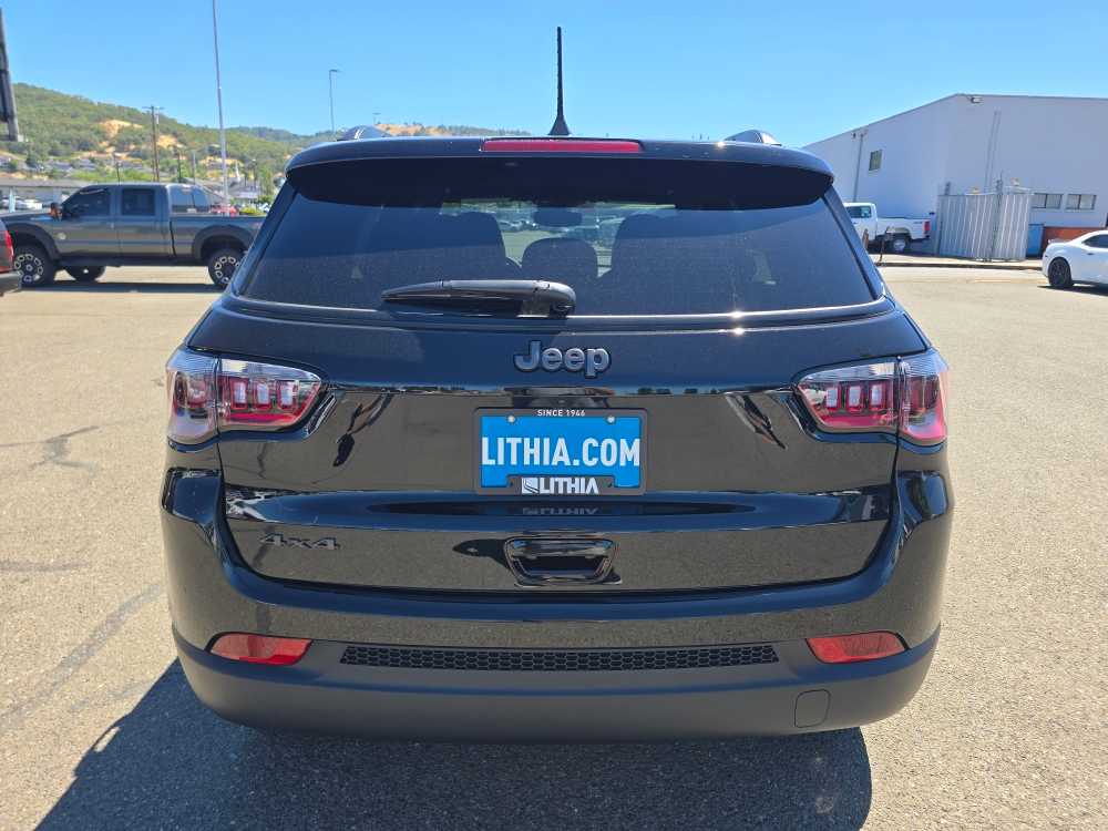 Thumbnail: 2026 Jeep Compass - 4