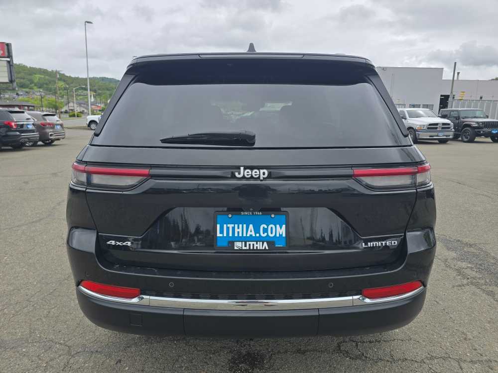 Thumbnail: 2024 Jeep Grand Cherokee - 3