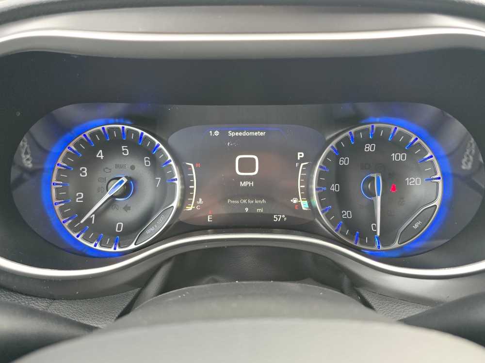 Thumbnail: 2026 Chrysler Pacifica - 21