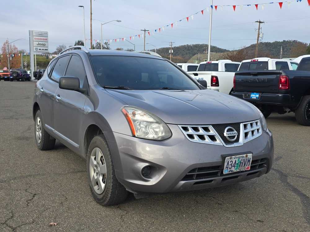 2015 Nissan Rogue Select S photo 3