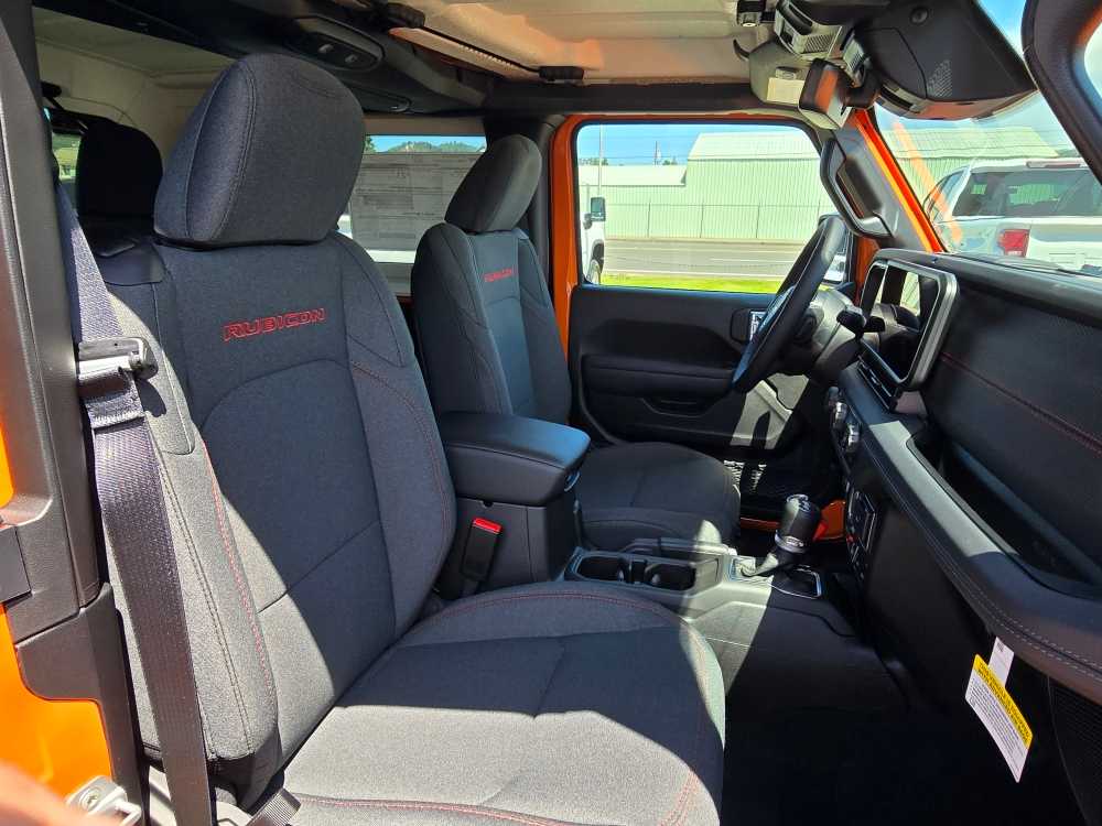 Thumbnail: 2025 Jeep Wrangler - 14