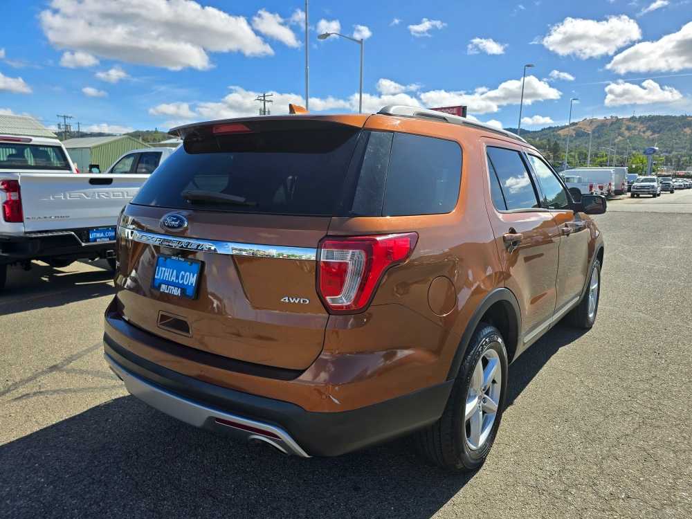 Thumbnail: 2017 Ford Explorer - 5