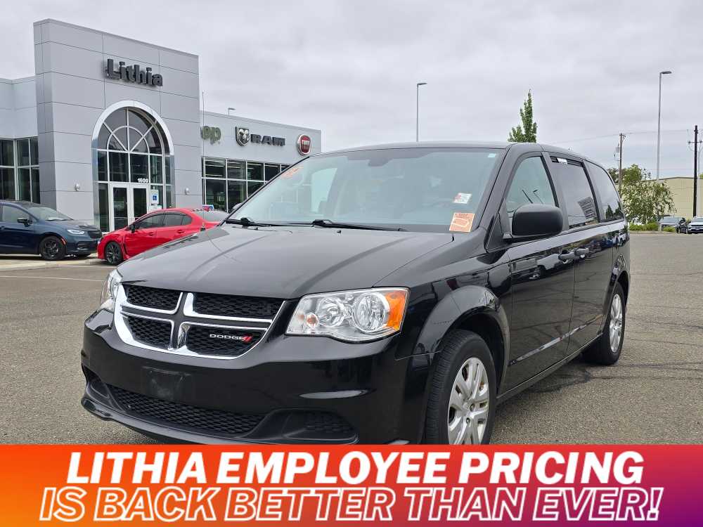 Thumbnail: 2019 Dodge Grand Caravan - 1