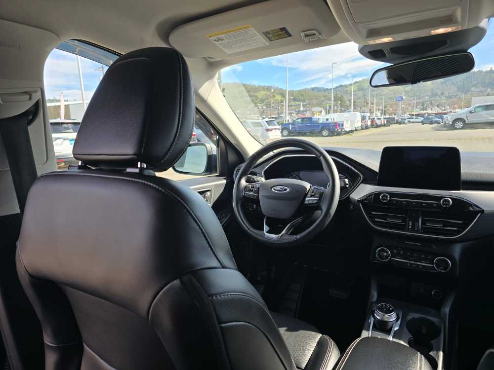 Thumbnail: 2021 Ford Escape - 10