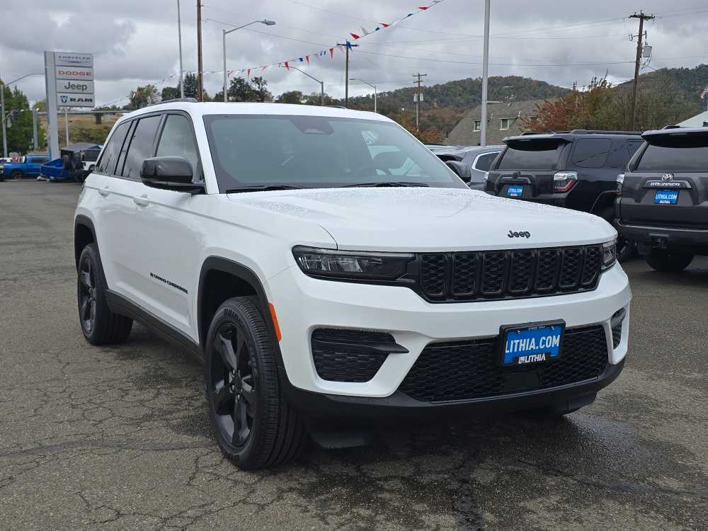 Thumbnail: 2025 Jeep Grand Cherokee - 7