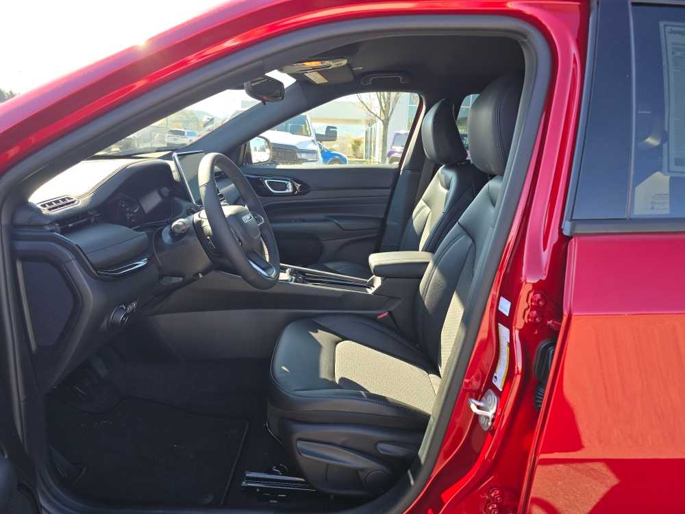 Thumbnail: 2026 Jeep Compass - 9