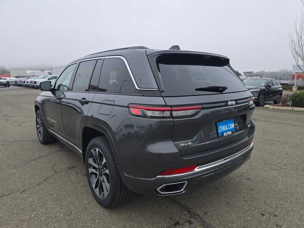 Thumbnail: 2025 Jeep Grand Cherokee - 3