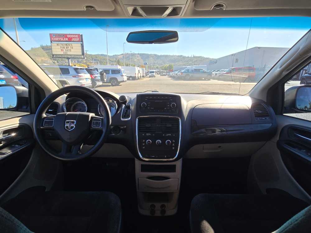 Thumbnail: 2015 Dodge Grand Caravan - 15