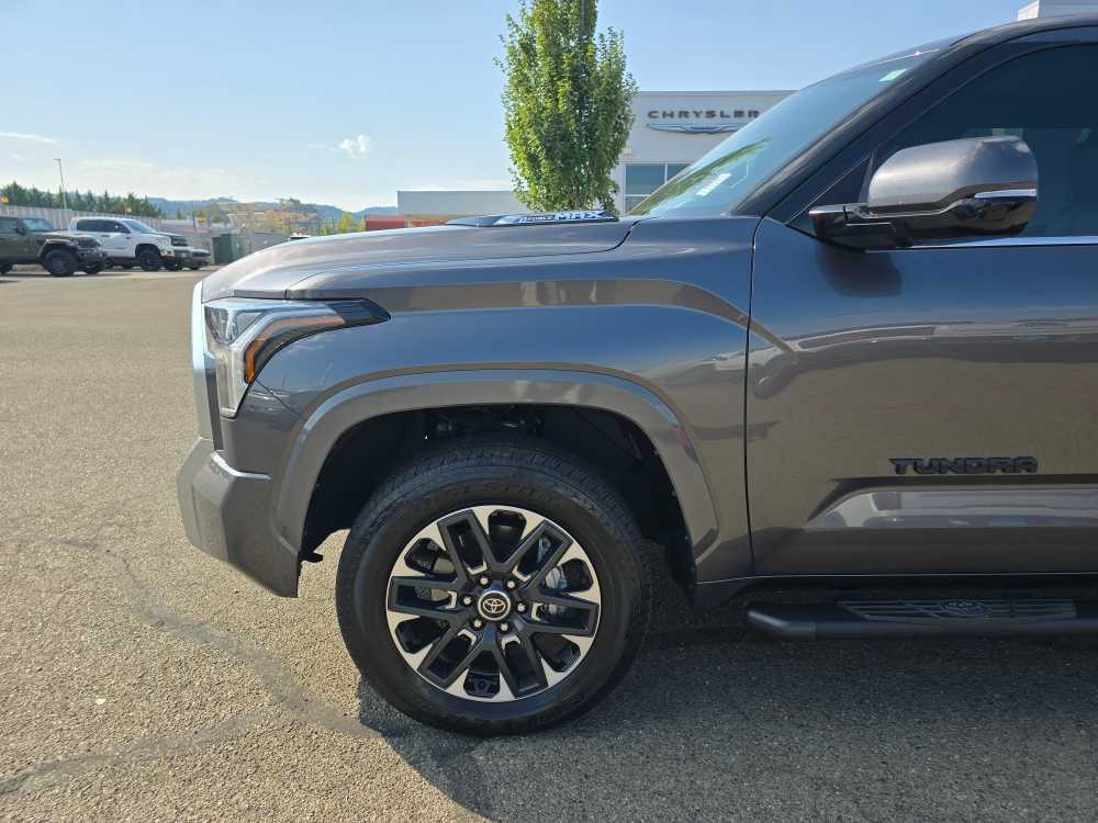 Thumbnail: 2023 Toyota Tundra - 18