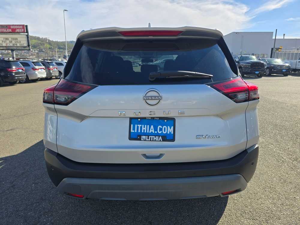 Thumbnail: 2023 Nissan Rogue - 4